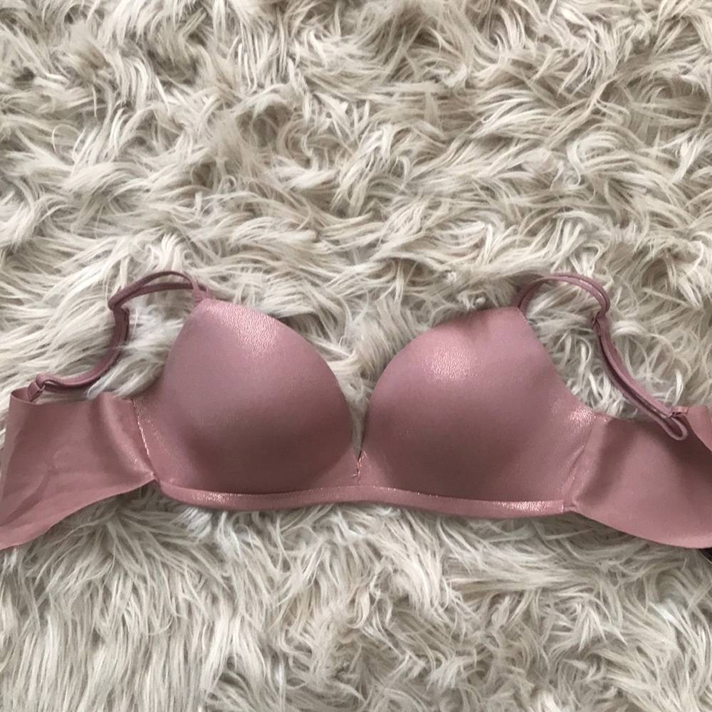 32C Victoria’s Secret bra